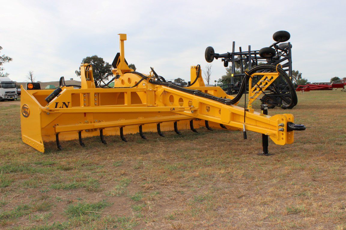 Land Levelers & Drag Buckets | Beulah Machinery